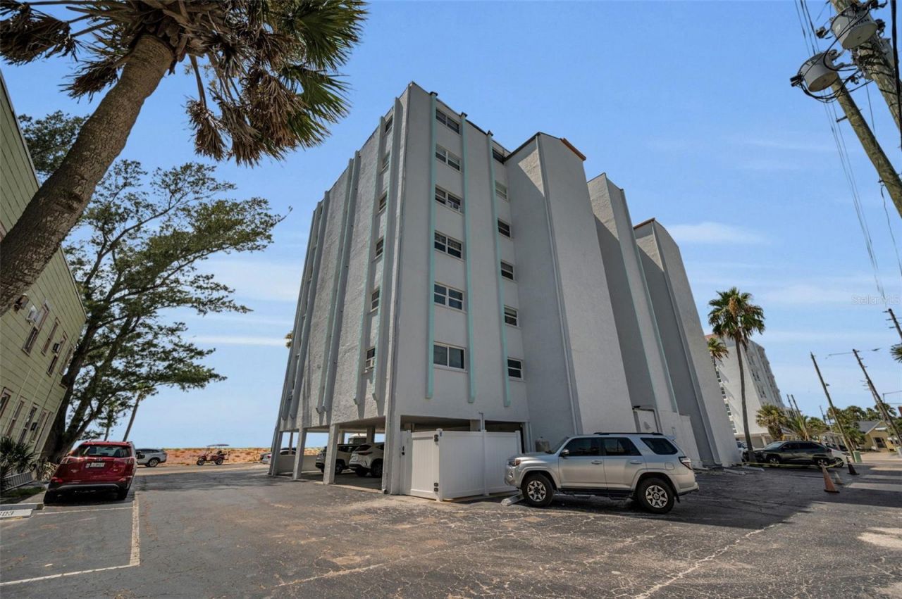 403 Gulf Way, Unit 403, Saint Pete Beach, FL 33706 Photo