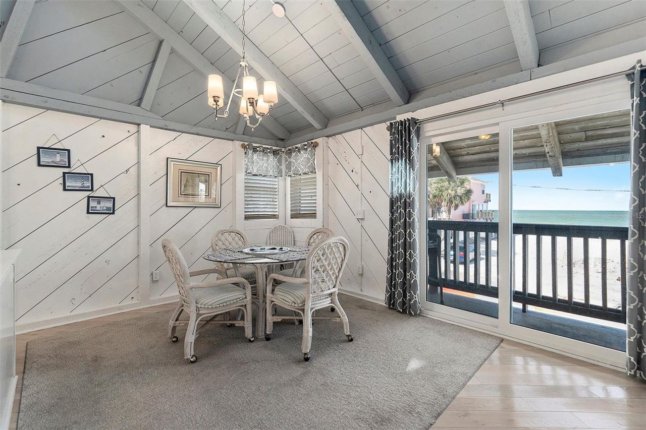 8425 W Gulf Boulevard, Treasure Island, FL 33706 Photo
