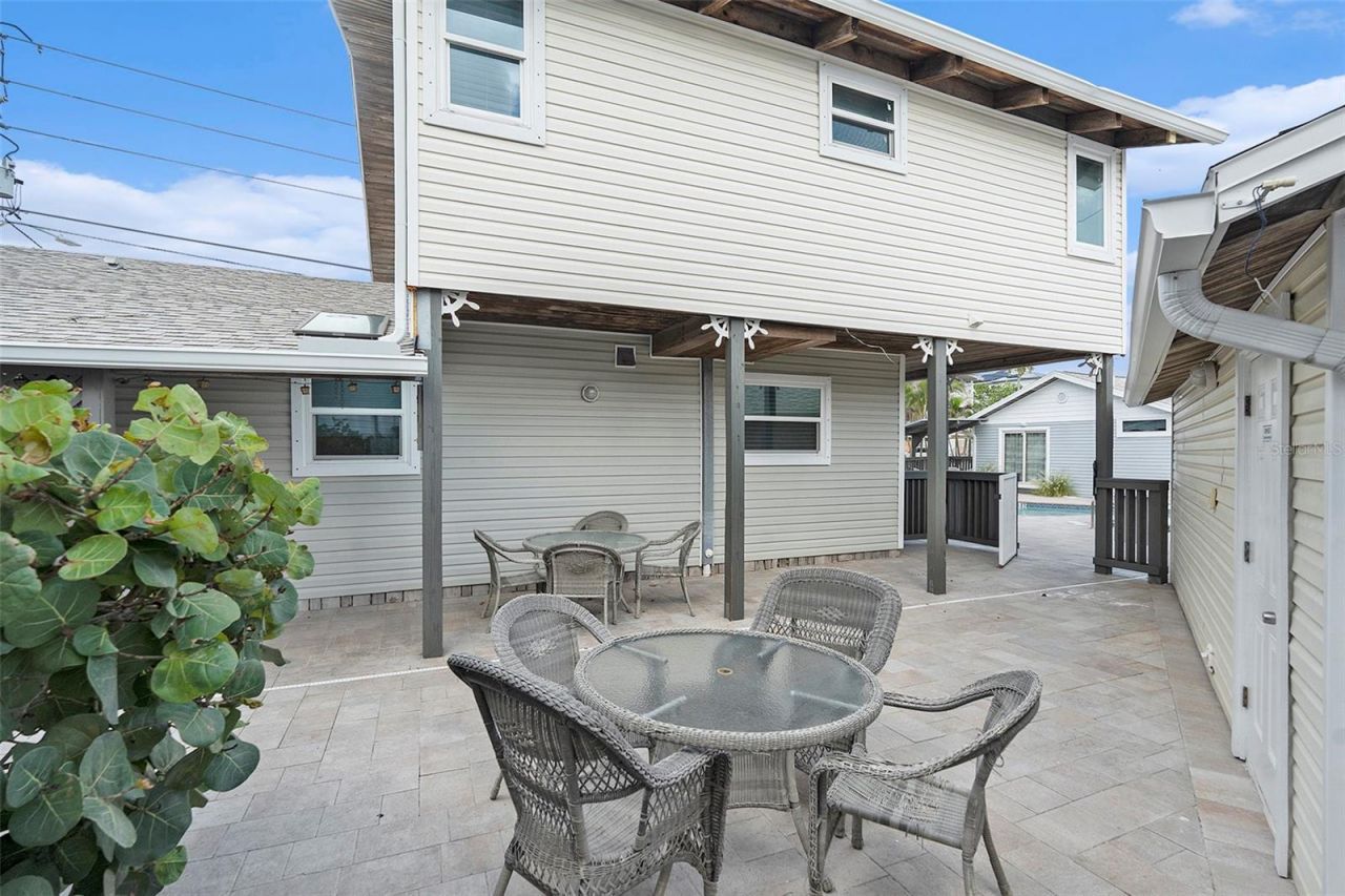8425 W Gulf Boulevard, Treasure Island, FL 33706 Photo