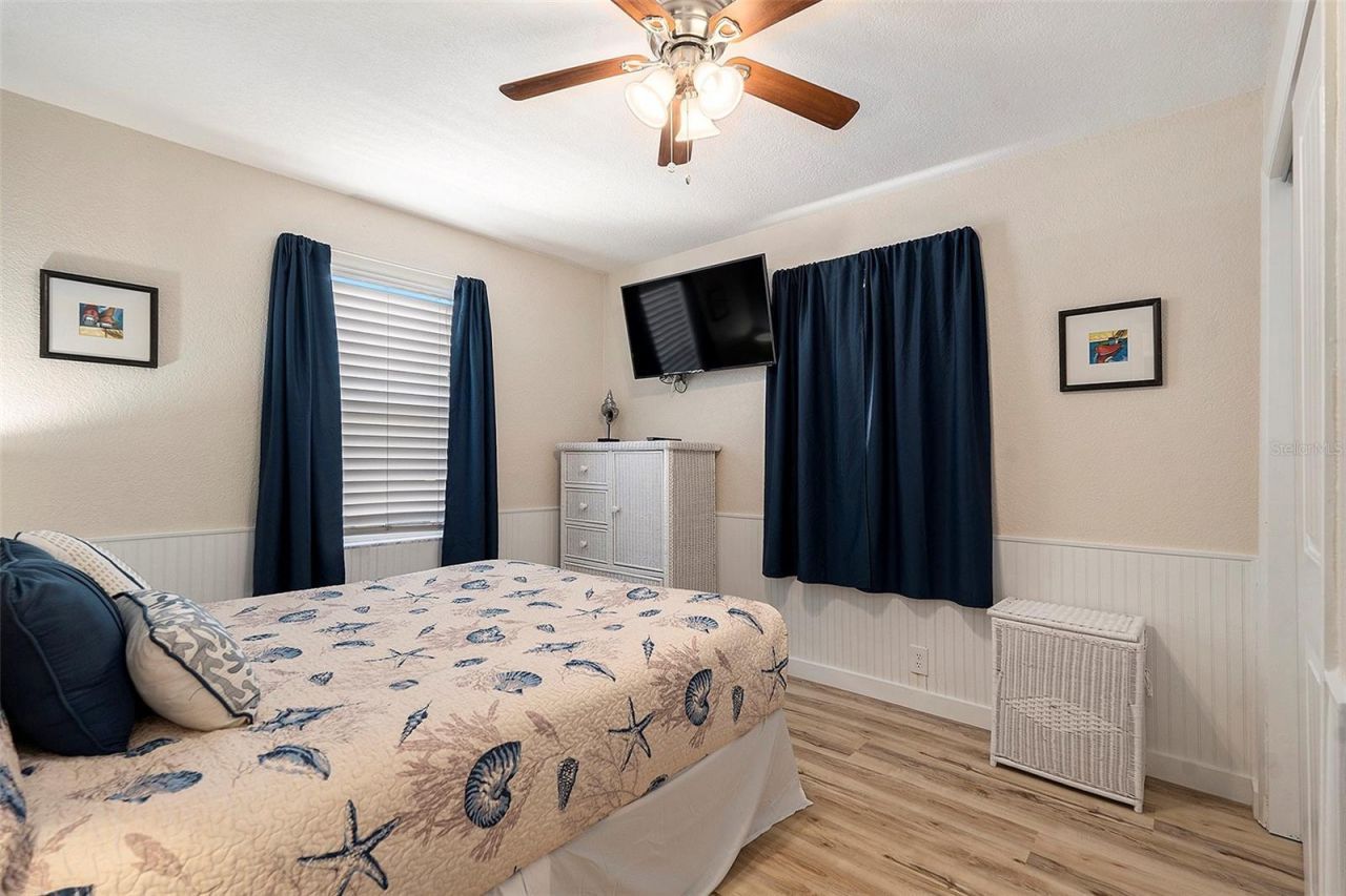 8425 W Gulf Boulevard, Treasure Island, FL 33706 Photo