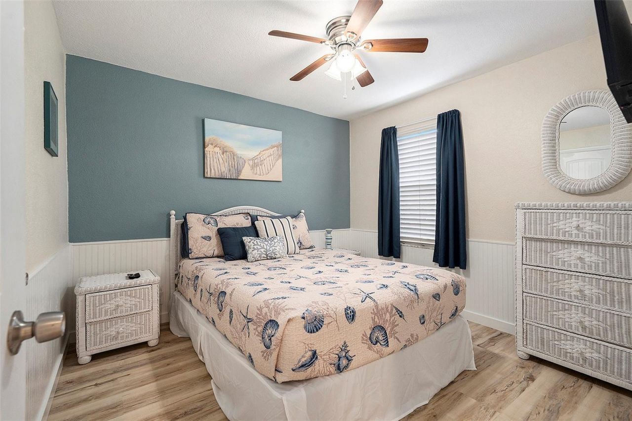 8425 W Gulf Boulevard, Treasure Island, FL 33706 Photo