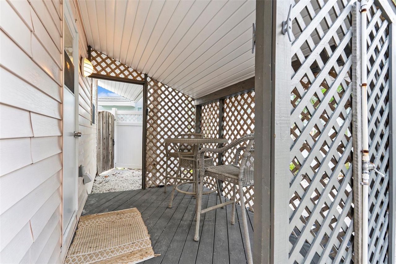 8425 W Gulf Boulevard, Treasure Island, FL 33706 Photo