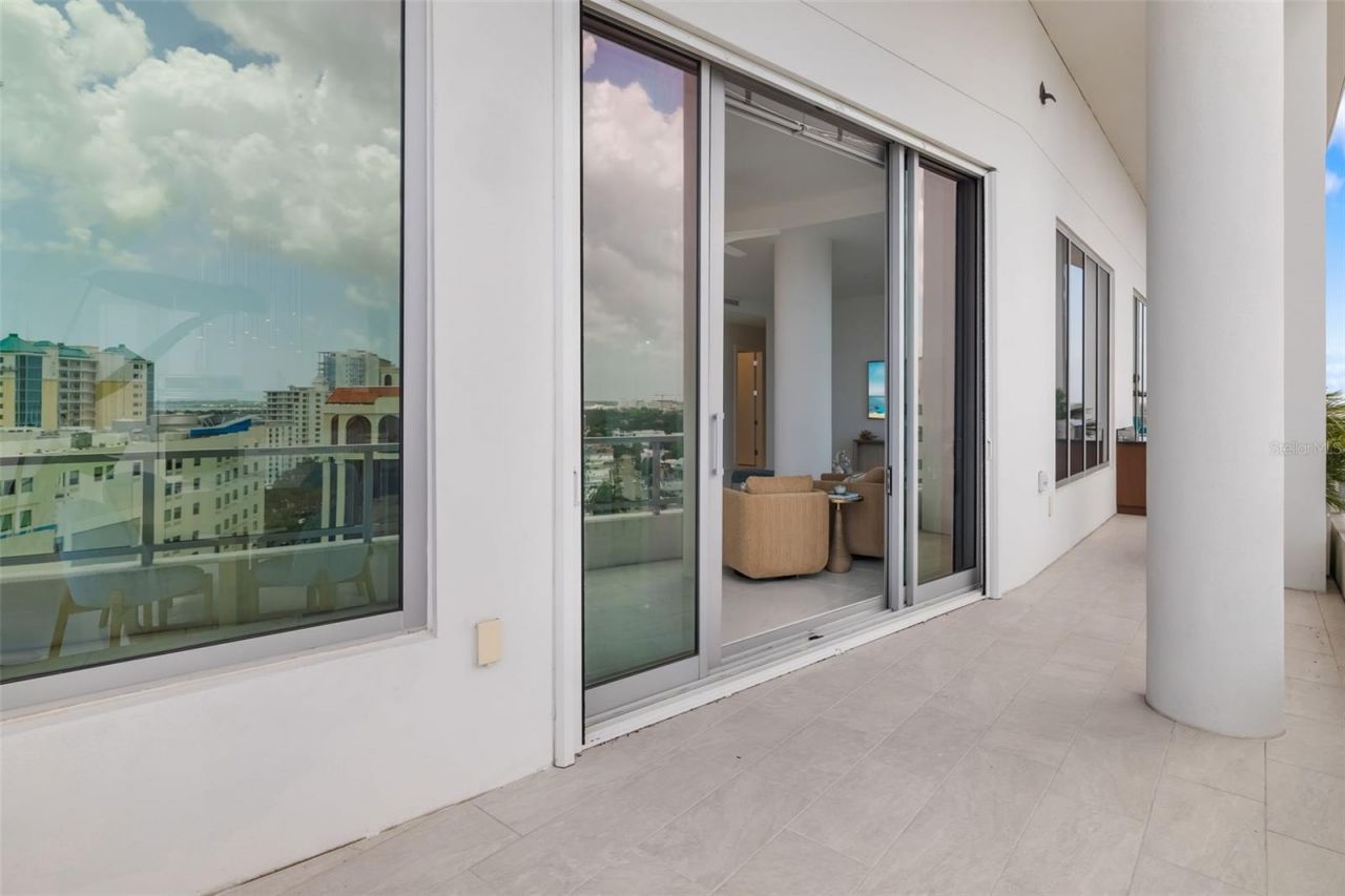 111 S Pineapple Avenue, Unit 1204, Sarasota, FL 34236 Photo