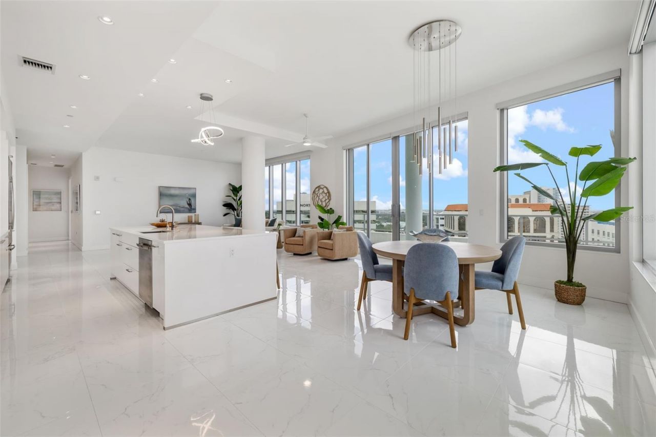 111 S Pineapple Avenue, Unit 1204, Sarasota, FL 34236 Photo