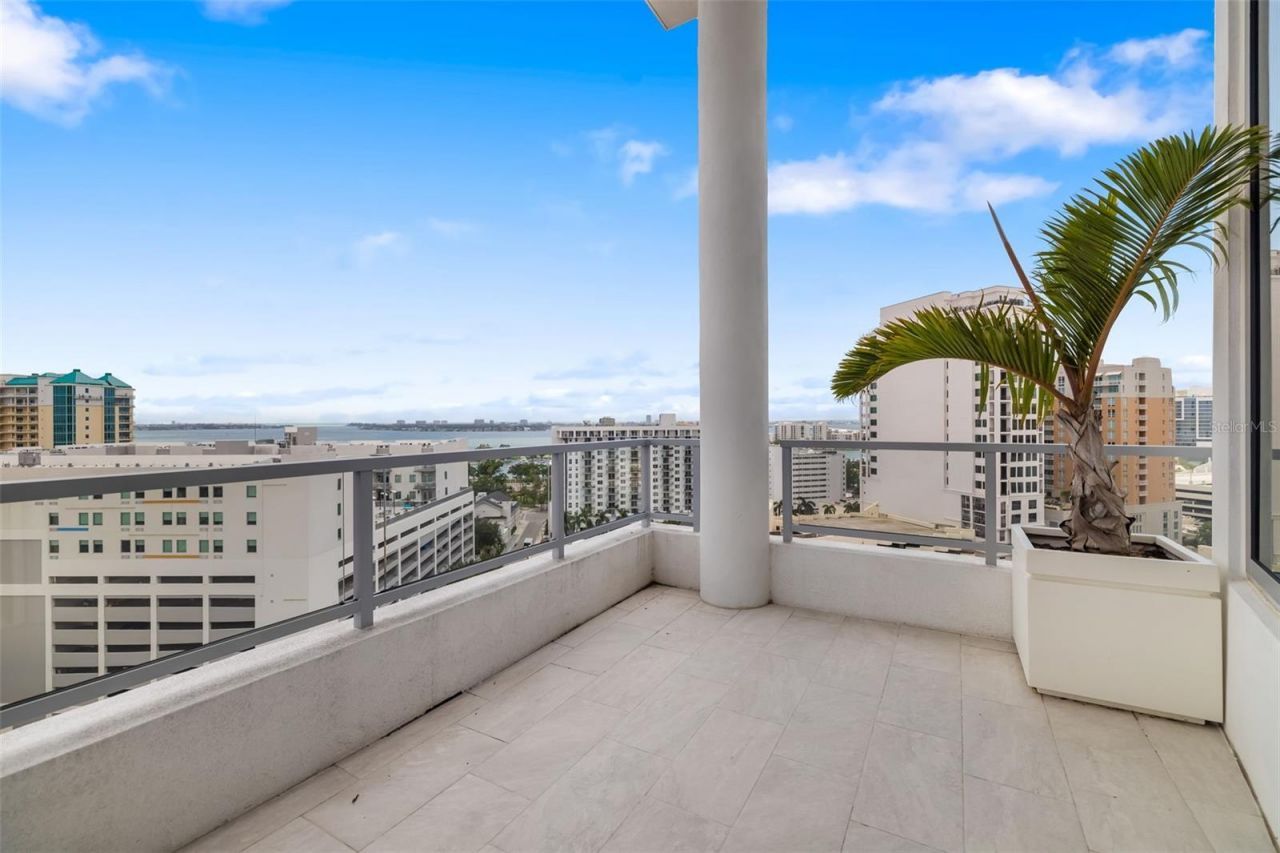 111 S Pineapple Avenue, Unit 1204, Sarasota, FL 34236 Photo