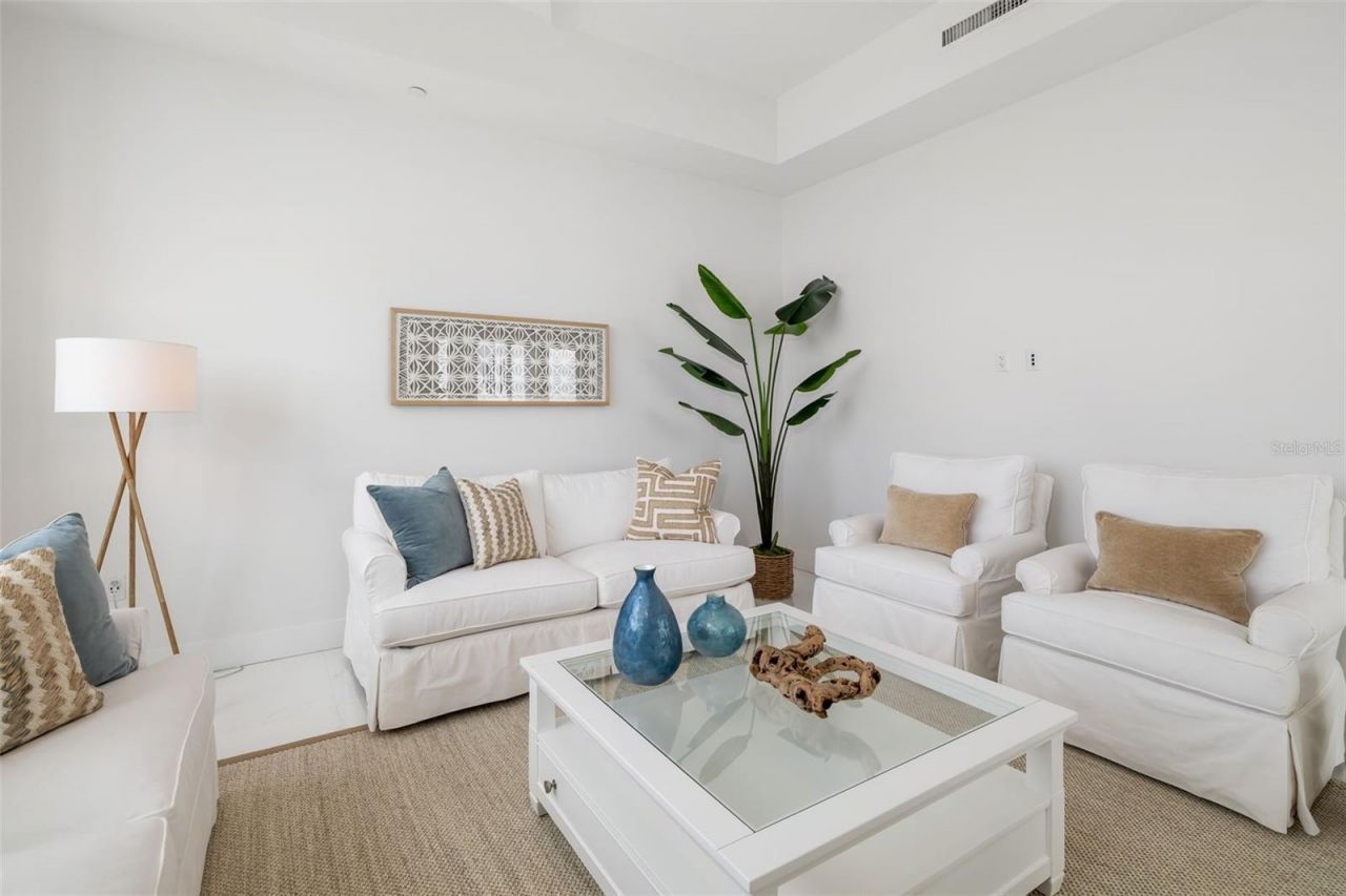 111 S Pineapple Avenue, Unit 1204, Sarasota, FL 34236 Photo