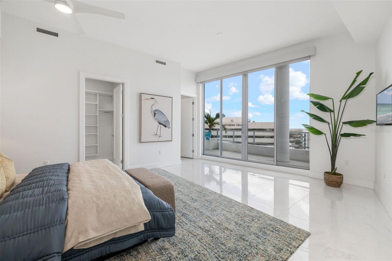 111 S Pineapple Avenue, Unit 1204, Sarasota, FL 34236 Photo