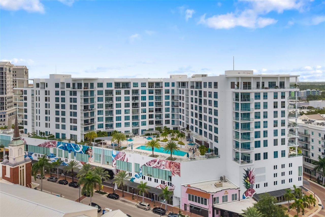 111 S Pineapple Avenue, Unit 1204, Sarasota, FL 34236 Photo