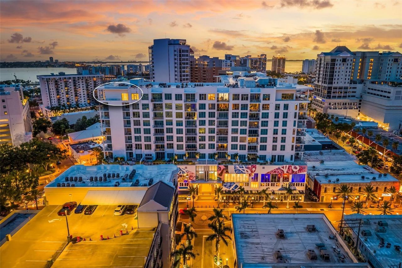 111 S Pineapple Avenue, Unit 1204, Sarasota, FL 34236 Photo