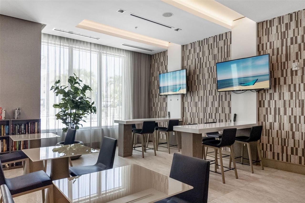 111 S Pineapple Avenue, Unit 1204, Sarasota, FL 34236 Photo