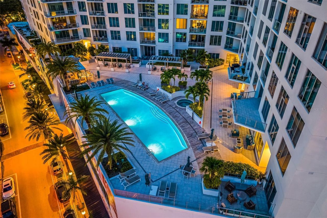 111 S Pineapple Avenue, Unit 1204, Sarasota, FL 34236 Photo