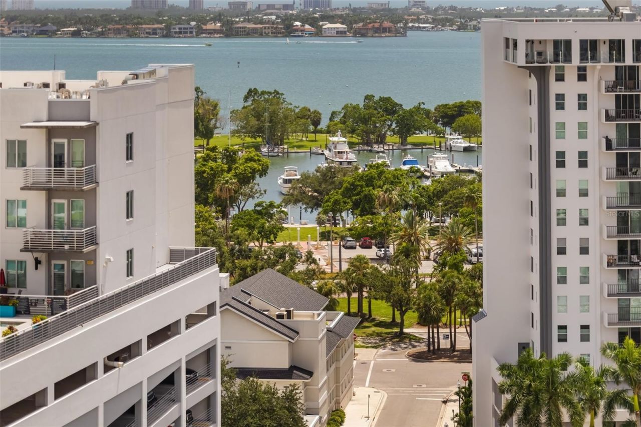 111 S Pineapple Avenue, Unit 1204, Sarasota, FL 34236 Photo