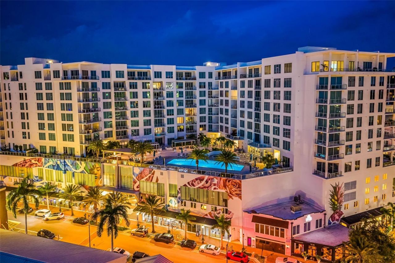 111 S Pineapple Avenue, Unit 1204, Sarasota, FL 34236 Photo