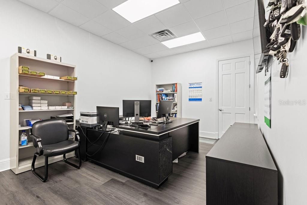 325 Mears Boulevard, Unit 100, Oldsmar, FL 34677 Photo