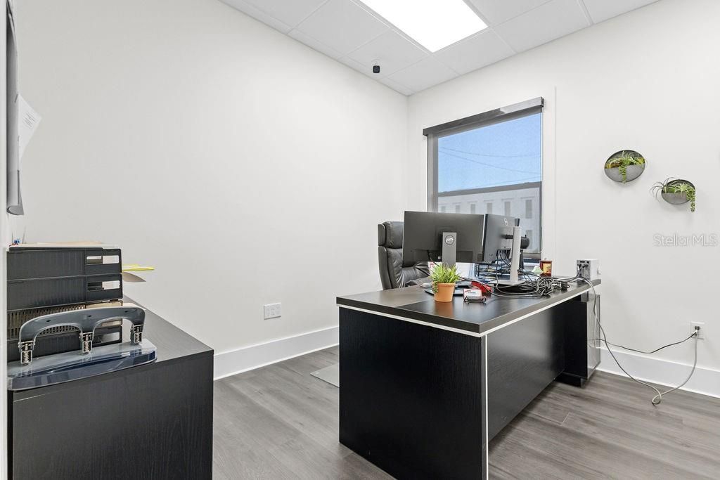 325 Mears Boulevard, Unit 100, Oldsmar, FL 34677 Photo