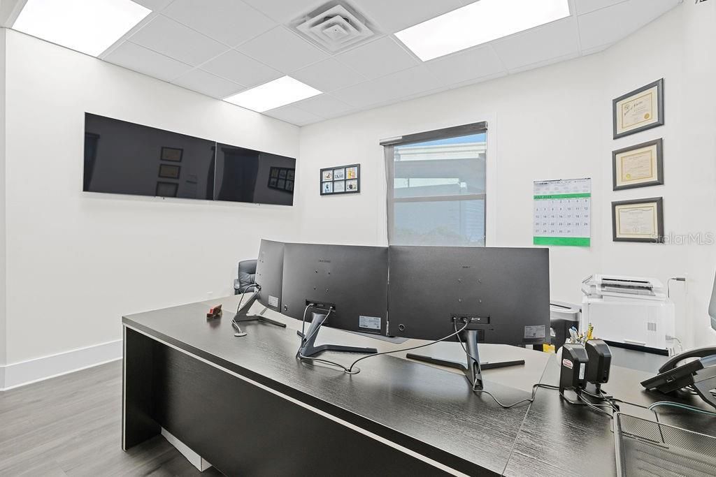 325 Mears Boulevard, Unit 100, Oldsmar, FL 34677 Photo