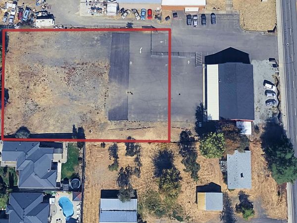 4399 Table Rock Road, Central Point, OR 97502