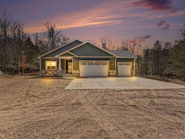 10 Morton Trail, Montague, MI 49437
