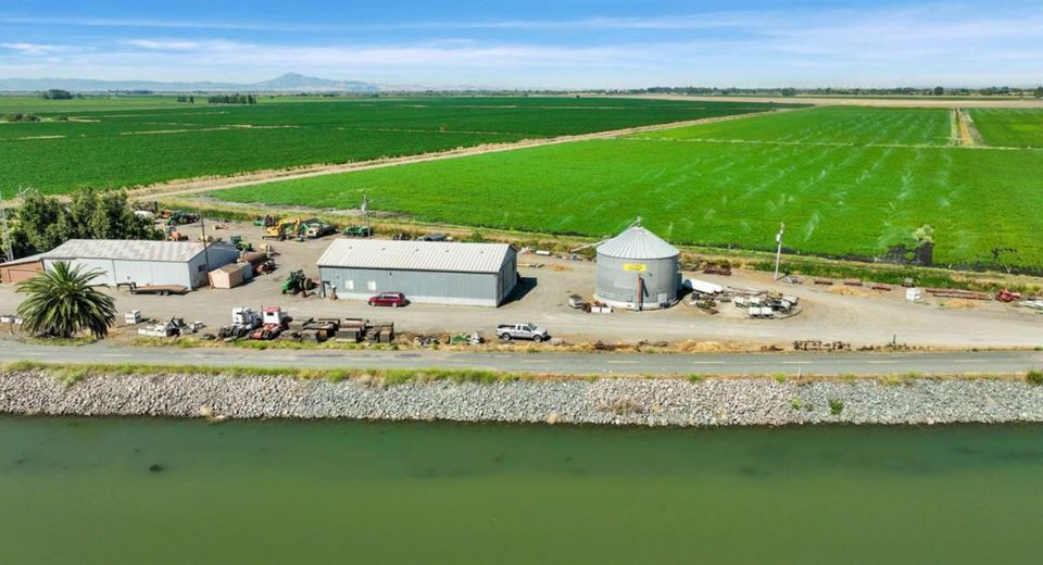 19701 Tyler Island, Walnut Grove, CA 95690 Photo