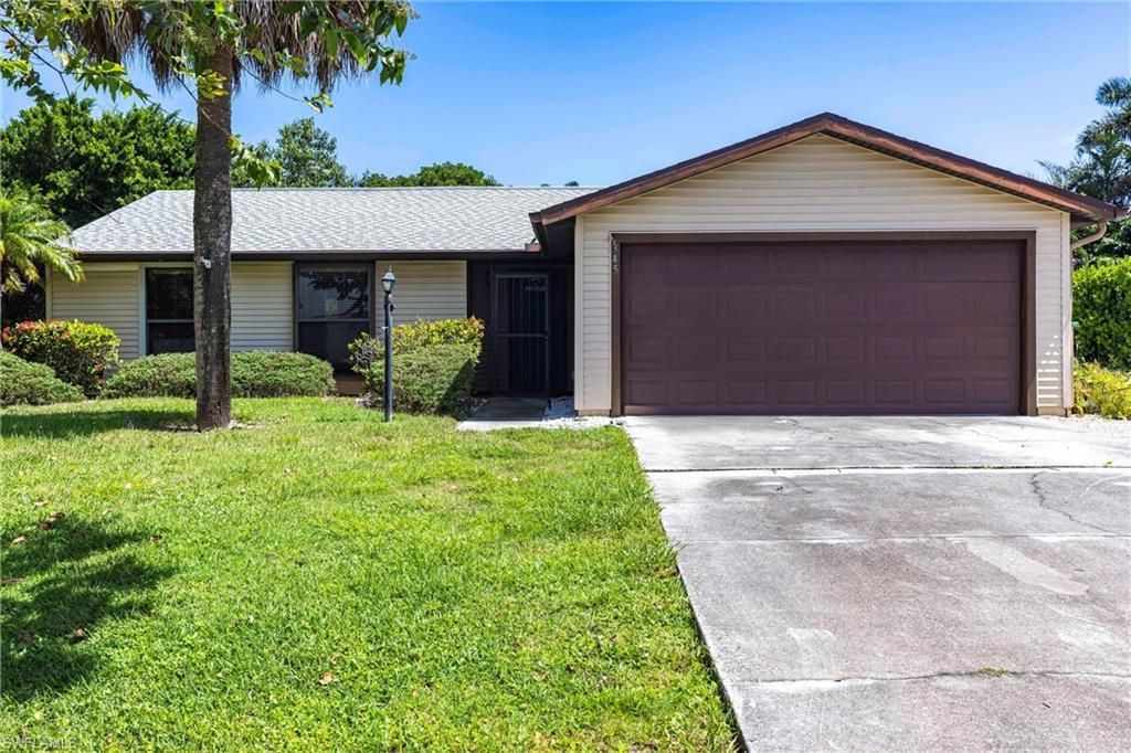 2345 Outrigger Ln, Naples, FL 34104 Photo