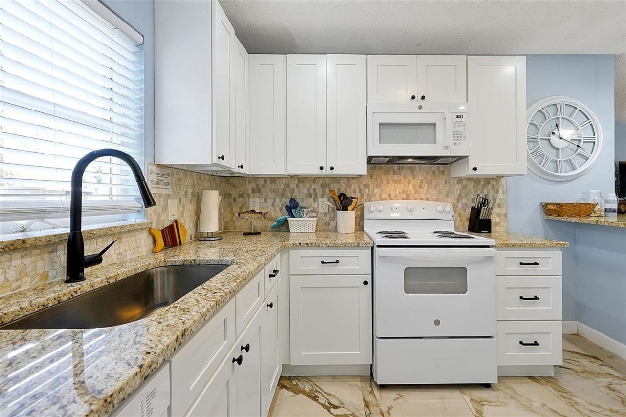 1800 Kofresi Court, Ruskin, FL 33570 Photo