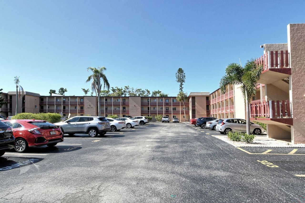 4130 Heron Way, Unit B-115, Bradenton, FL 34205 Photo