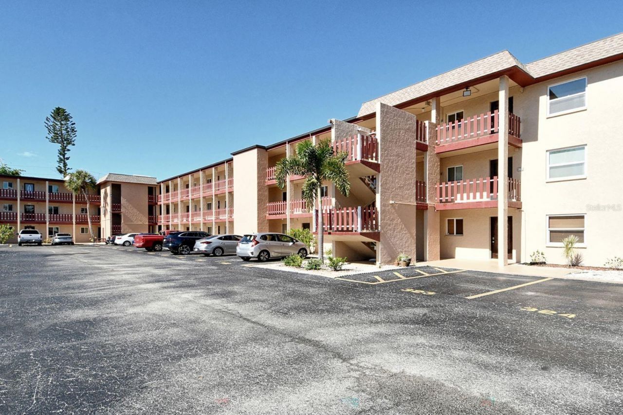 4130 Heron Way, Unit B-115, Bradenton, FL 34205 Photo