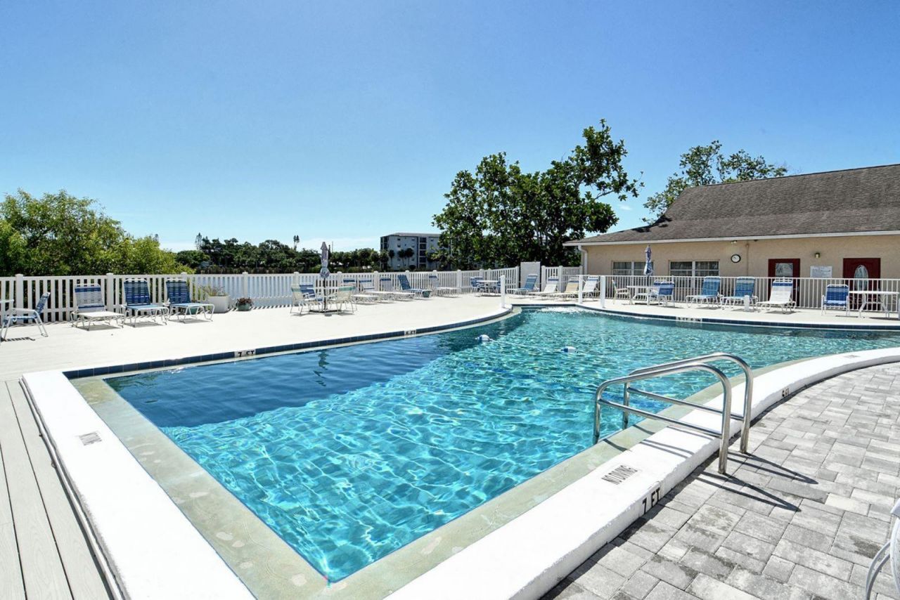 4130 Heron Way, Unit B-115, Bradenton, FL 34205 Photo