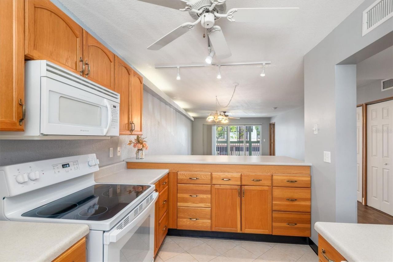 150 Harborside Avenue, Unit 207, Punta Gorda, FL 33950 Photo