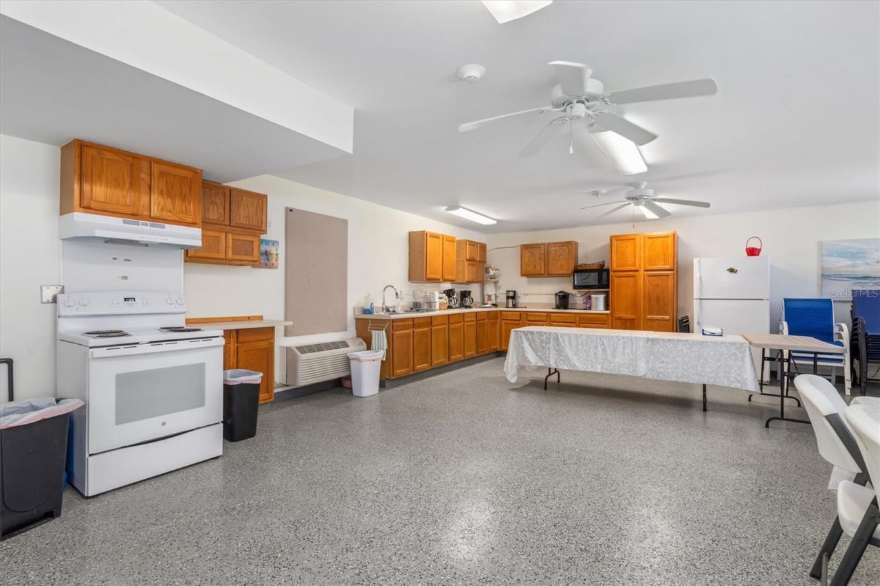 150 Harborside Avenue, Unit 207, Punta Gorda, FL 33950 Photo