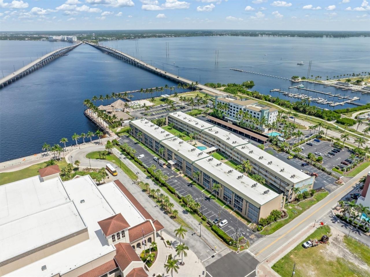 150 Harborside Avenue, Unit 207, Punta Gorda, FL 33950 Photo