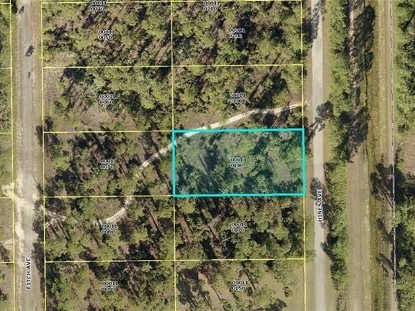 11 Hines AVE, LEHIGH ACRES, FL 33936