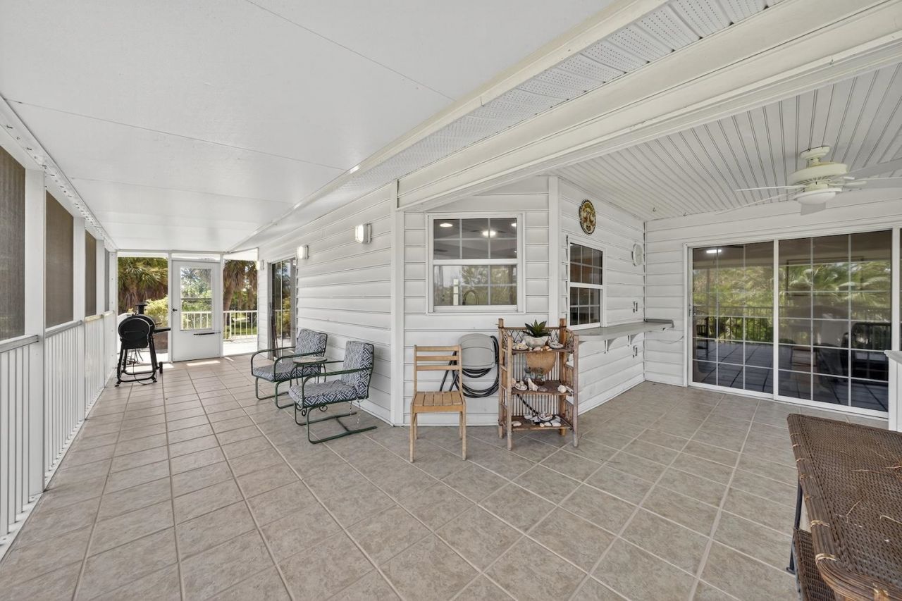 640 Oliva St, Sanibel, FL 33957 Photo