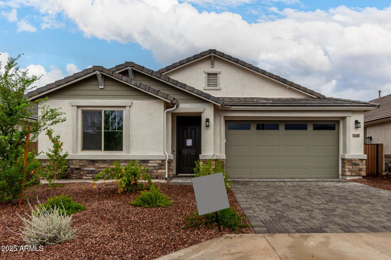 5430 W Manzanita Drive, Glendale, AZ 85302 Main Photo