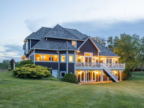 1624 Bull Valley Drive, Woodstock, IL 60098