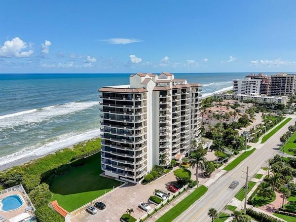 800 Ocean Dr, Unit 404, Juno Beach, FL 33408