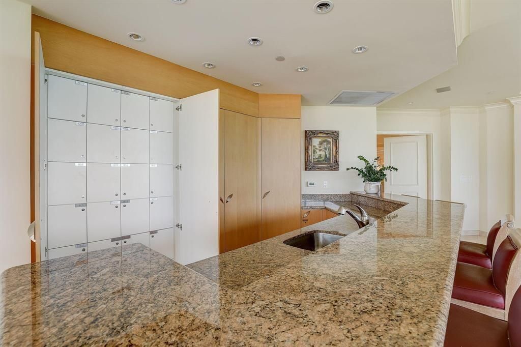 800 Ocean Dr, Unit 404, Juno Beach, FL 33408 Photo