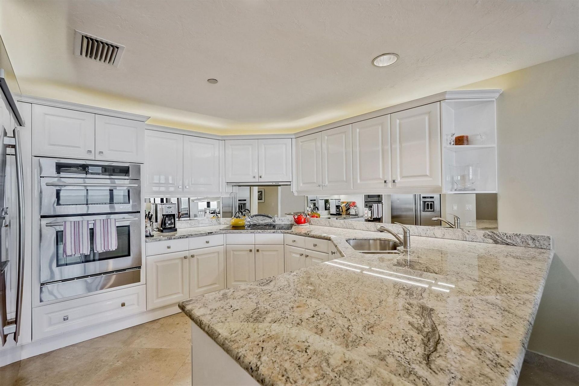 800 Ocean Dr, Unit 404, Juno Beach, FL 33408 Photo