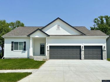 17218 Sumac Street, Bennington, NE 68007
