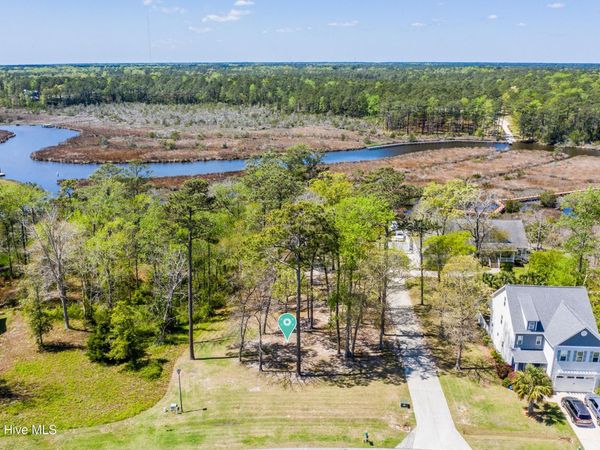 209 Creek View Circle, Sneads Ferry, NC 28460