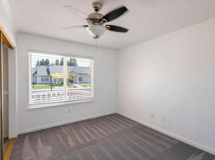 5400 Lawnview Way, Elk Grove, CA 95758 Photo