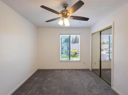 5400 Lawnview Way, Elk Grove, CA 95758 Photo