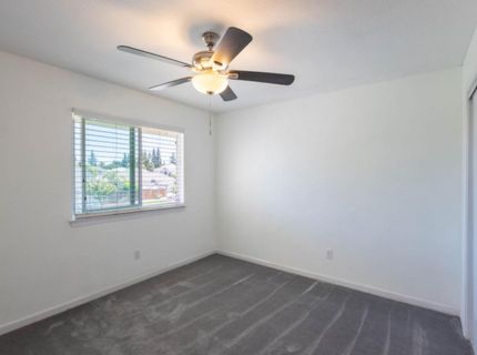 5400 Lawnview Way, Elk Grove, CA 95758 Photo