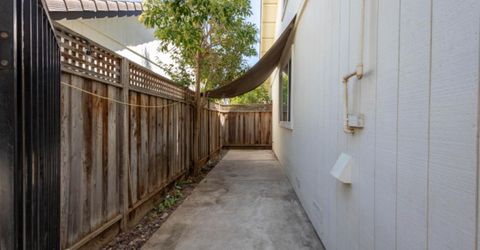 5400 Lawnview Way, Elk Grove, CA 95758 Photo