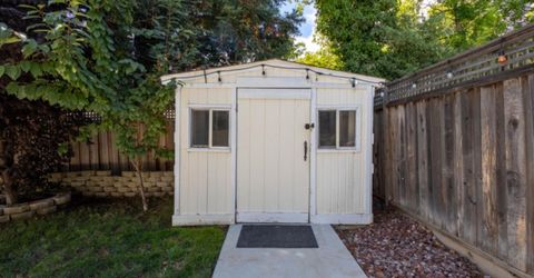 5400 Lawnview Way, Elk Grove, CA 95758 Photo