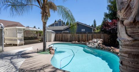 5400 Lawnview Way, Elk Grove, CA 95758 Photo