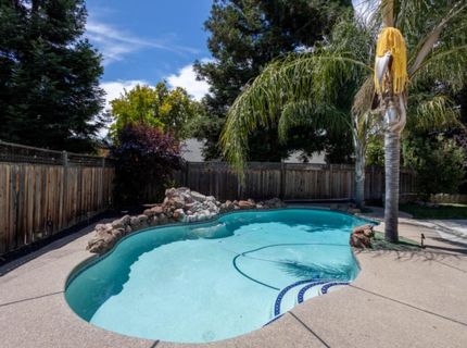 5400 Lawnview Way, Elk Grove, CA 95758 Photo