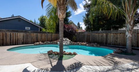 5400 Lawnview Way, Elk Grove, CA 95758 Photo