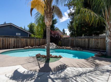 5400 Lawnview Way, Elk Grove, CA 95758 Photo