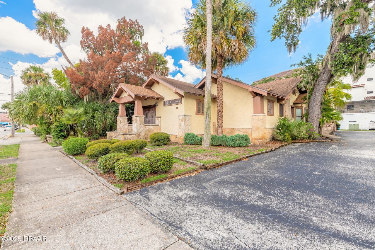 205 Magnolia Street, New Smyrna Beach, FL 32168 Photo